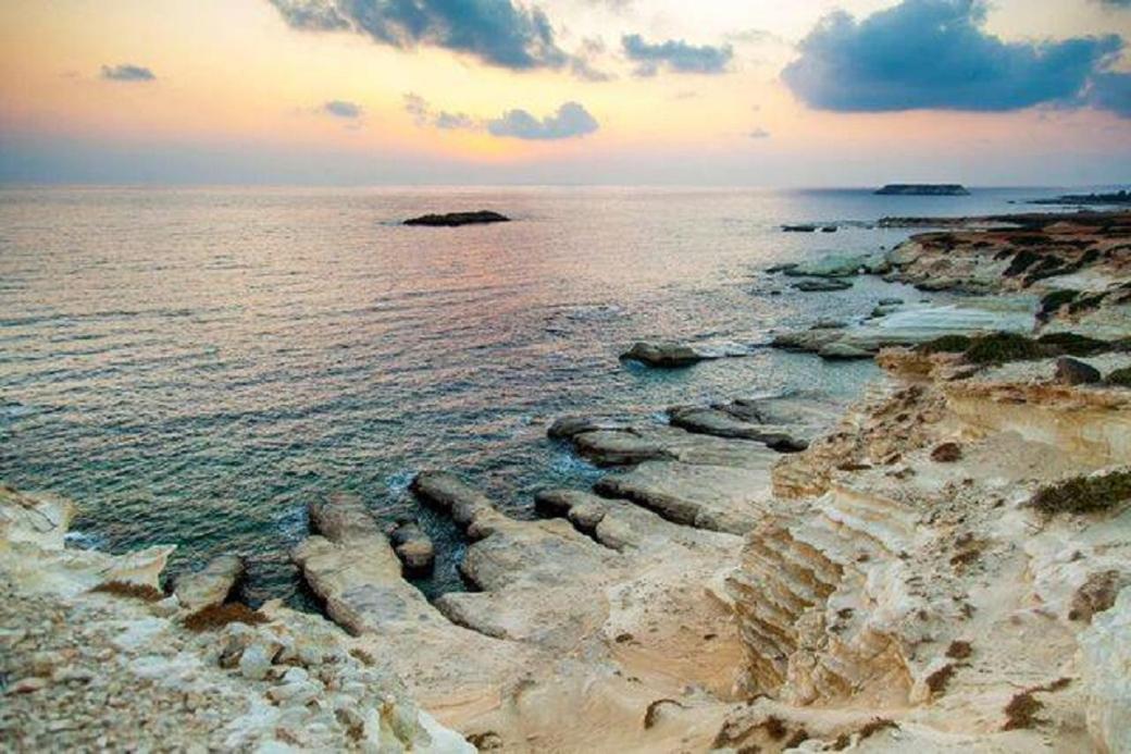 2 Bedroom Townhouse, Close To Paphos Harbour, Use Of Onsite Facilities Dış mekan fotoğraf